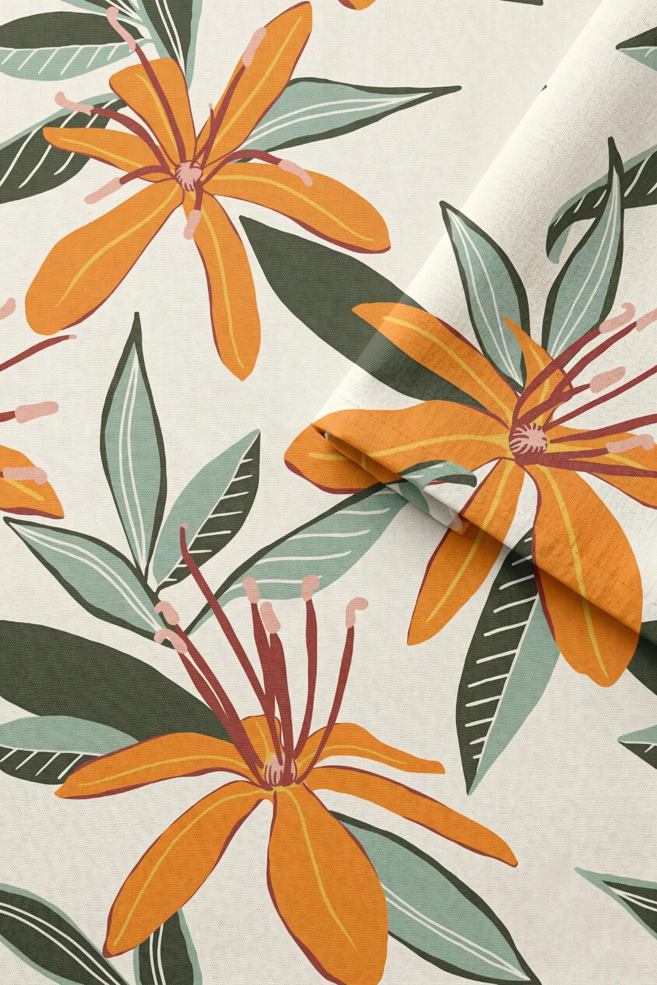 Estampa botânica com flores laranja e folhagem verde aplicada em tecido